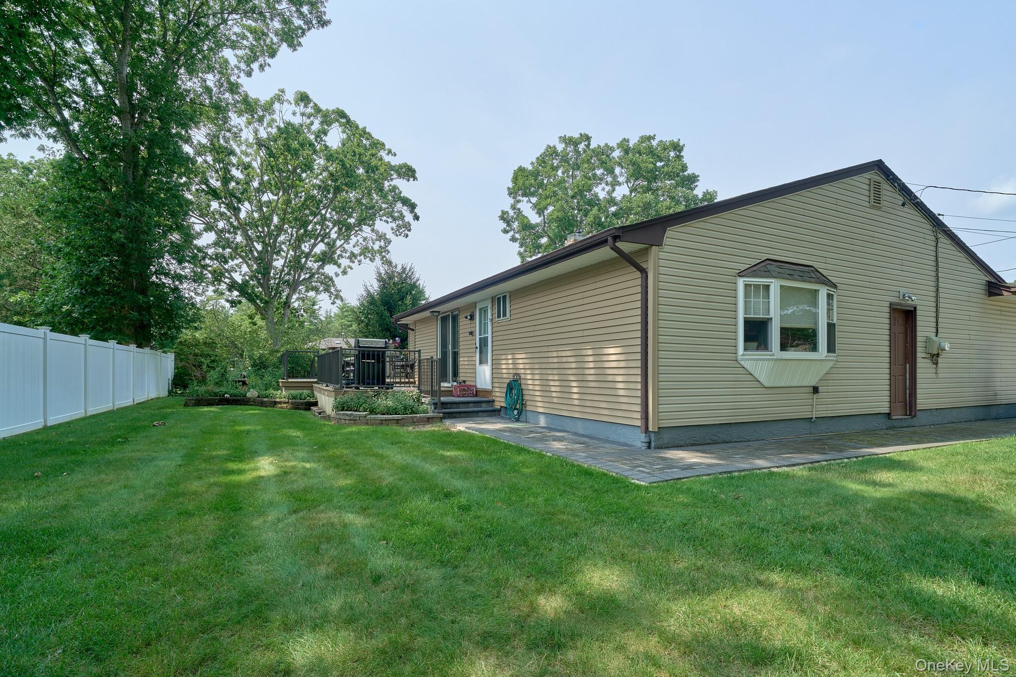 14 Winthrop Place Property Photo 29