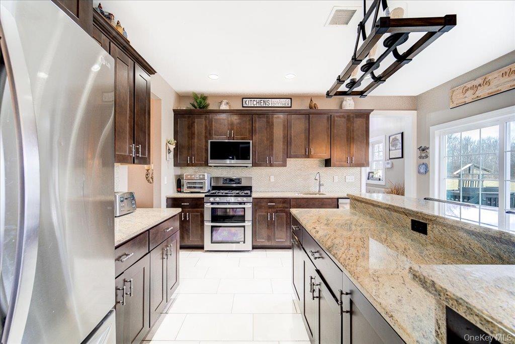 77 Houston Road Property Photo 13