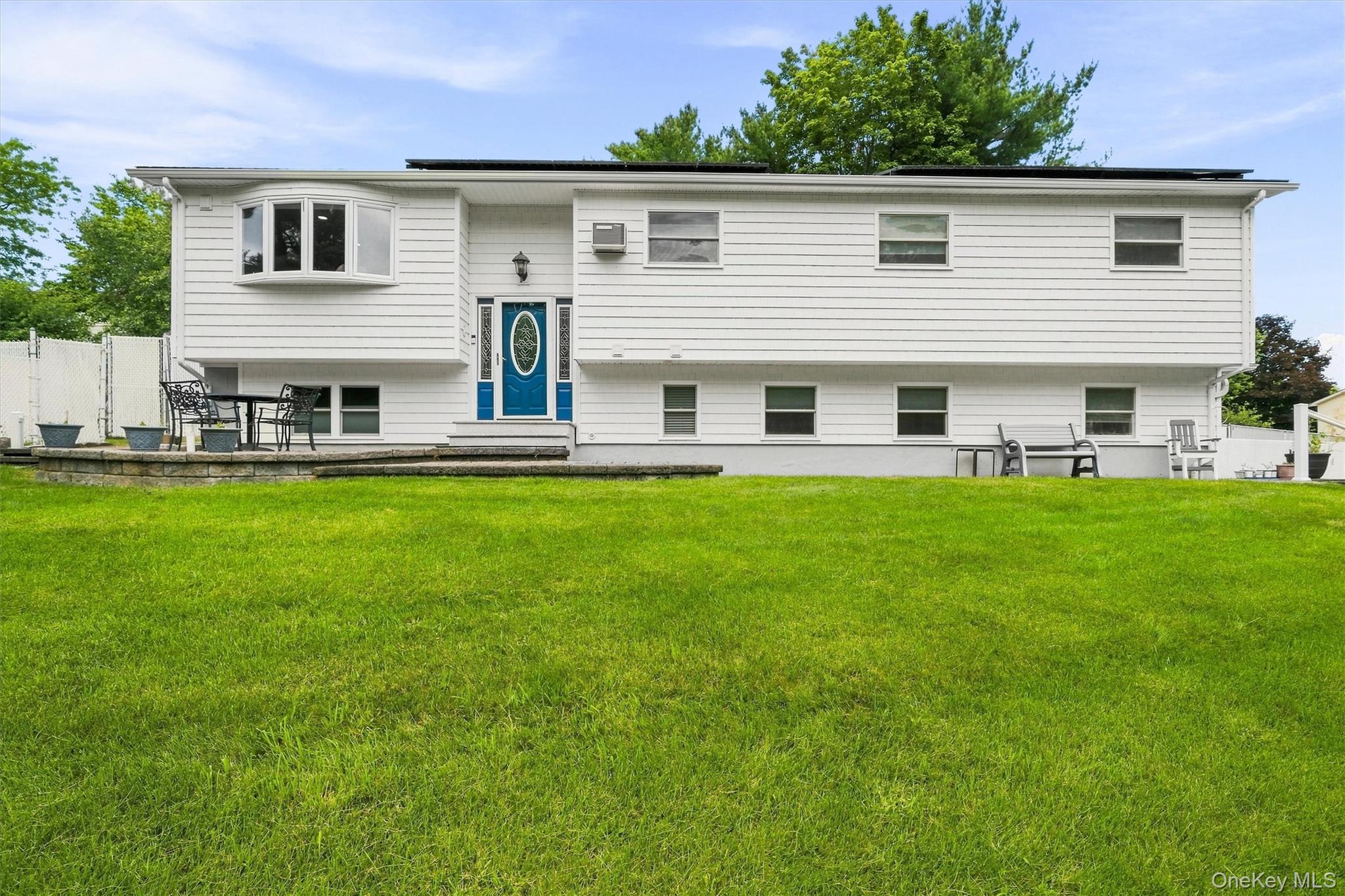 2 Harvest Hill Lane Property Photo 1