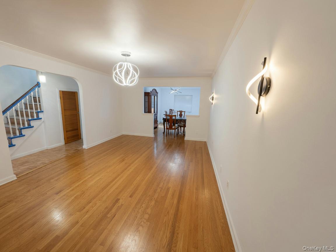 1080 Rhinelander Avenue Property Photo 7