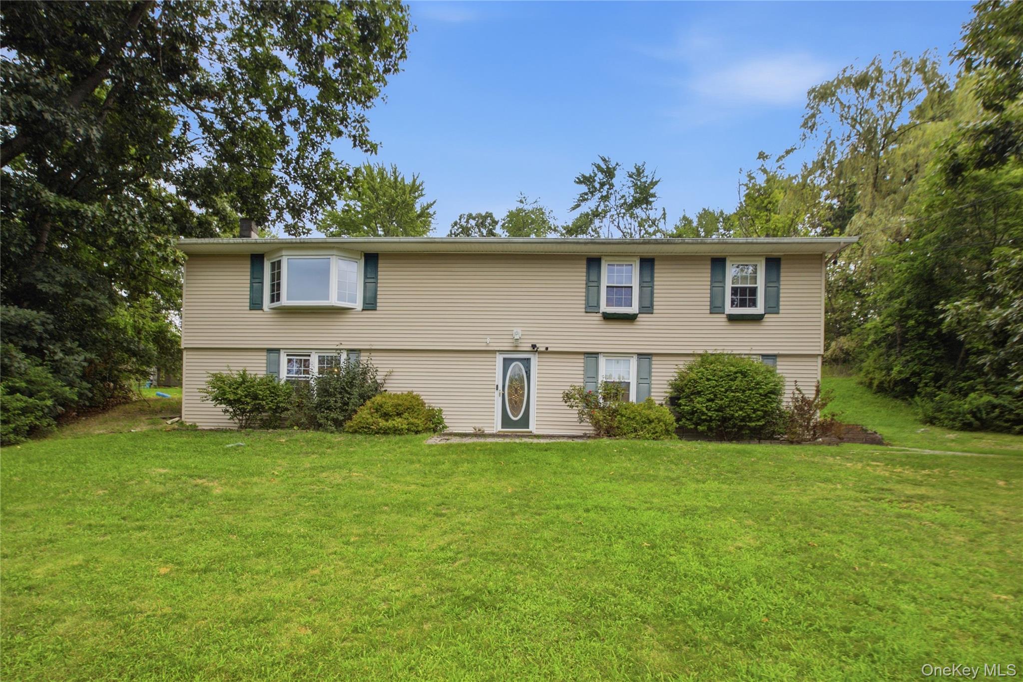 34 Hillview Circle Property Photo 1