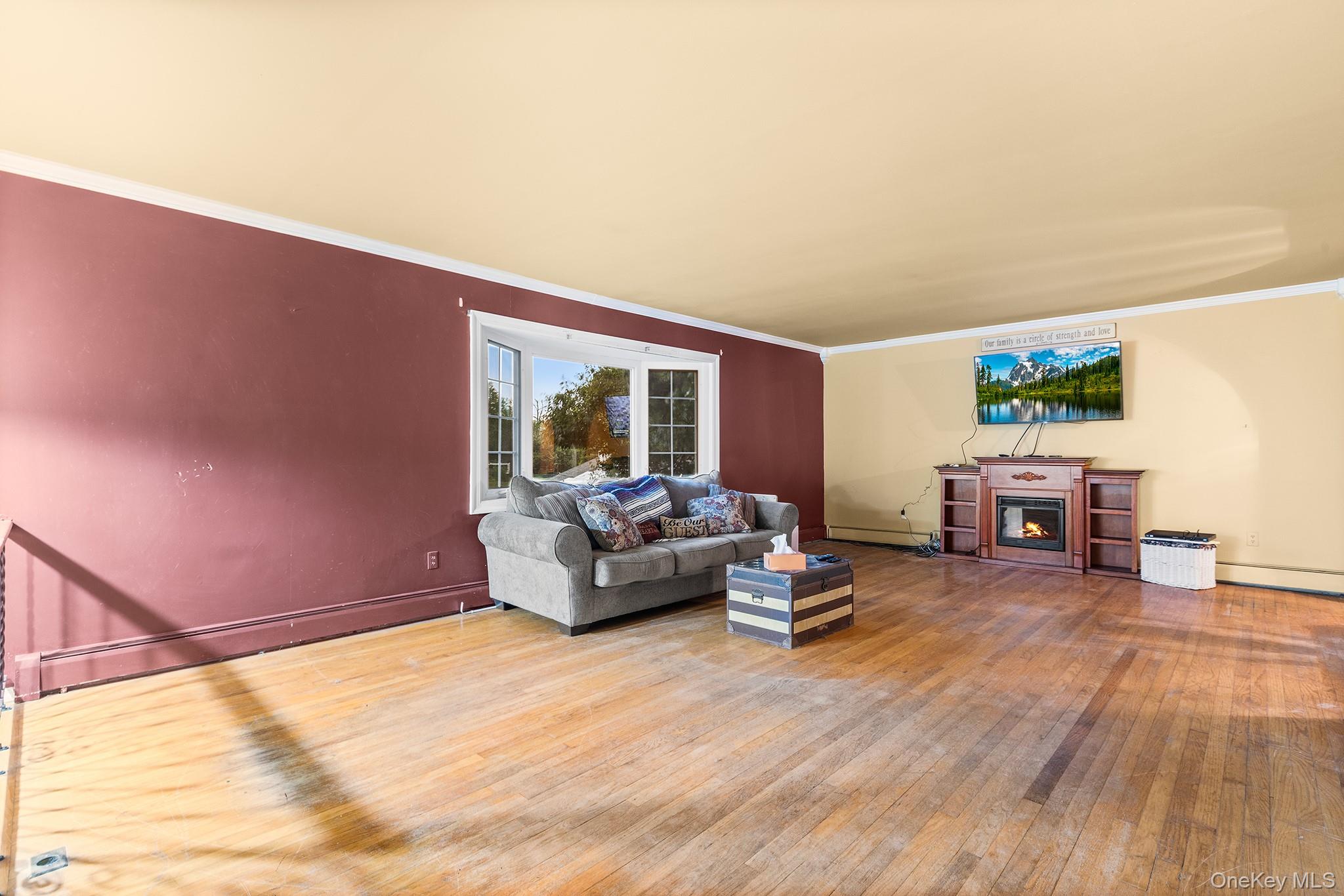 34 Hillview Circle Property Photo 3