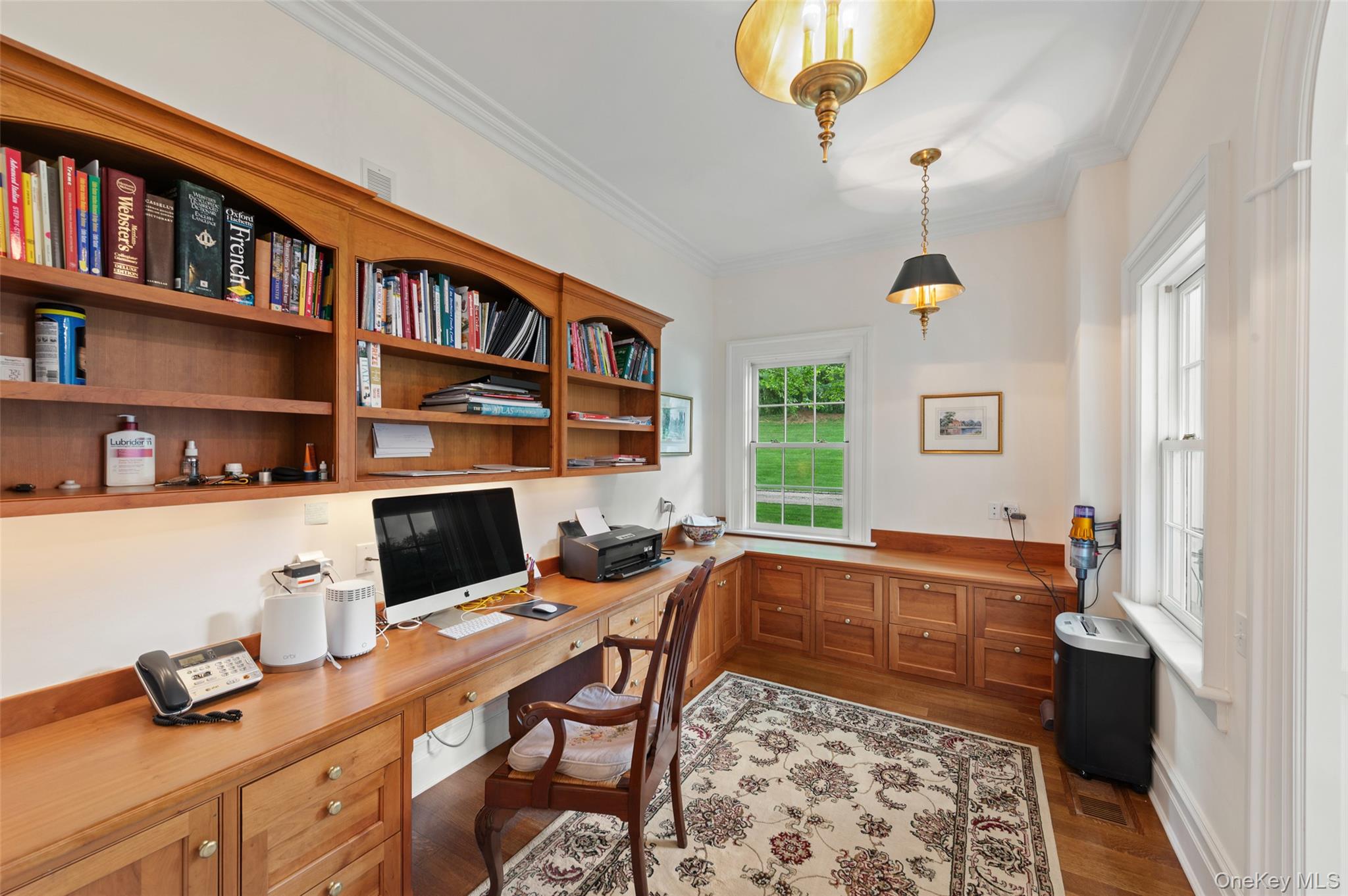 336 Cantitoe Street Property Photo 14