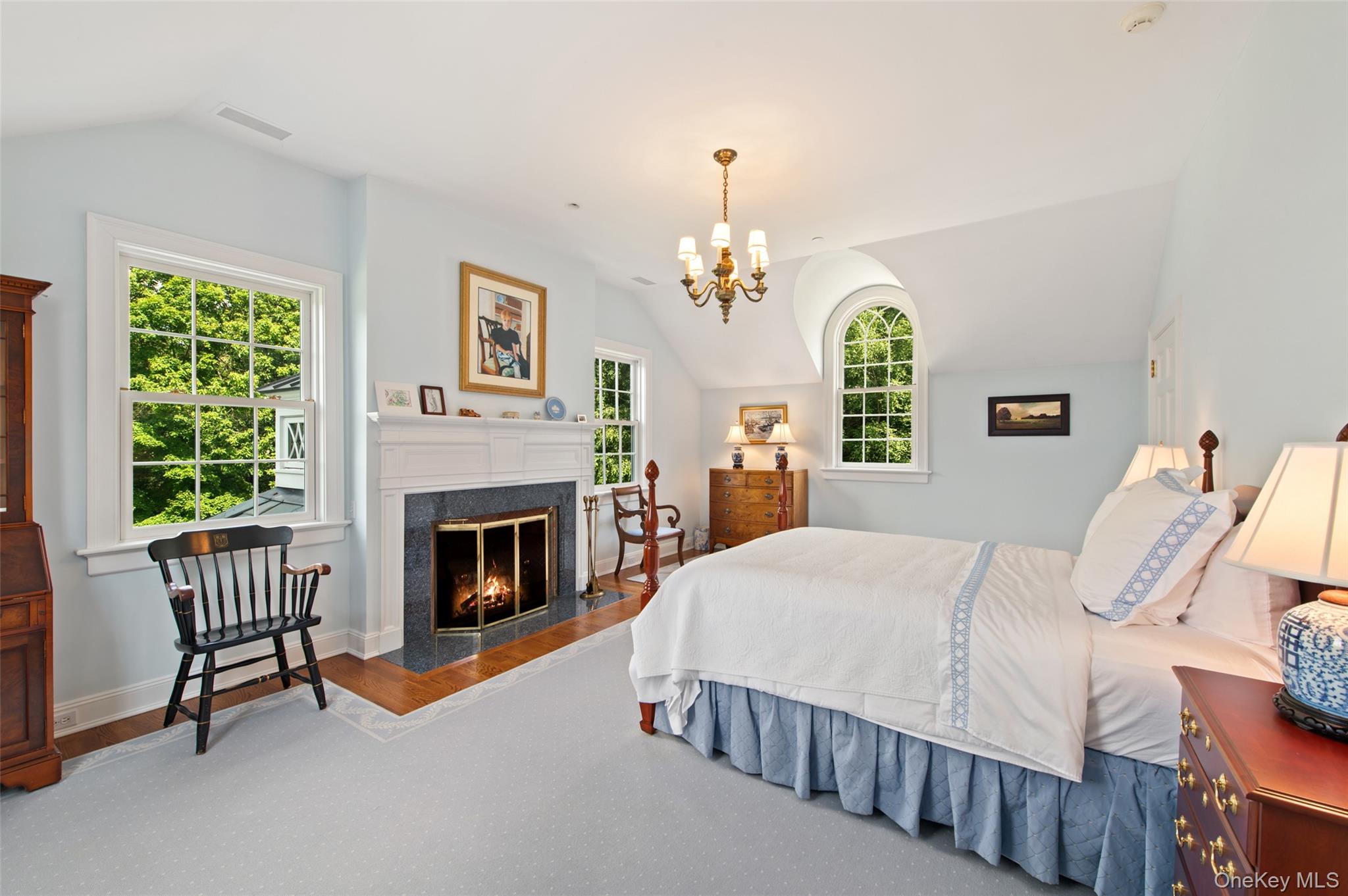 336 Cantitoe Street Property Photo 20