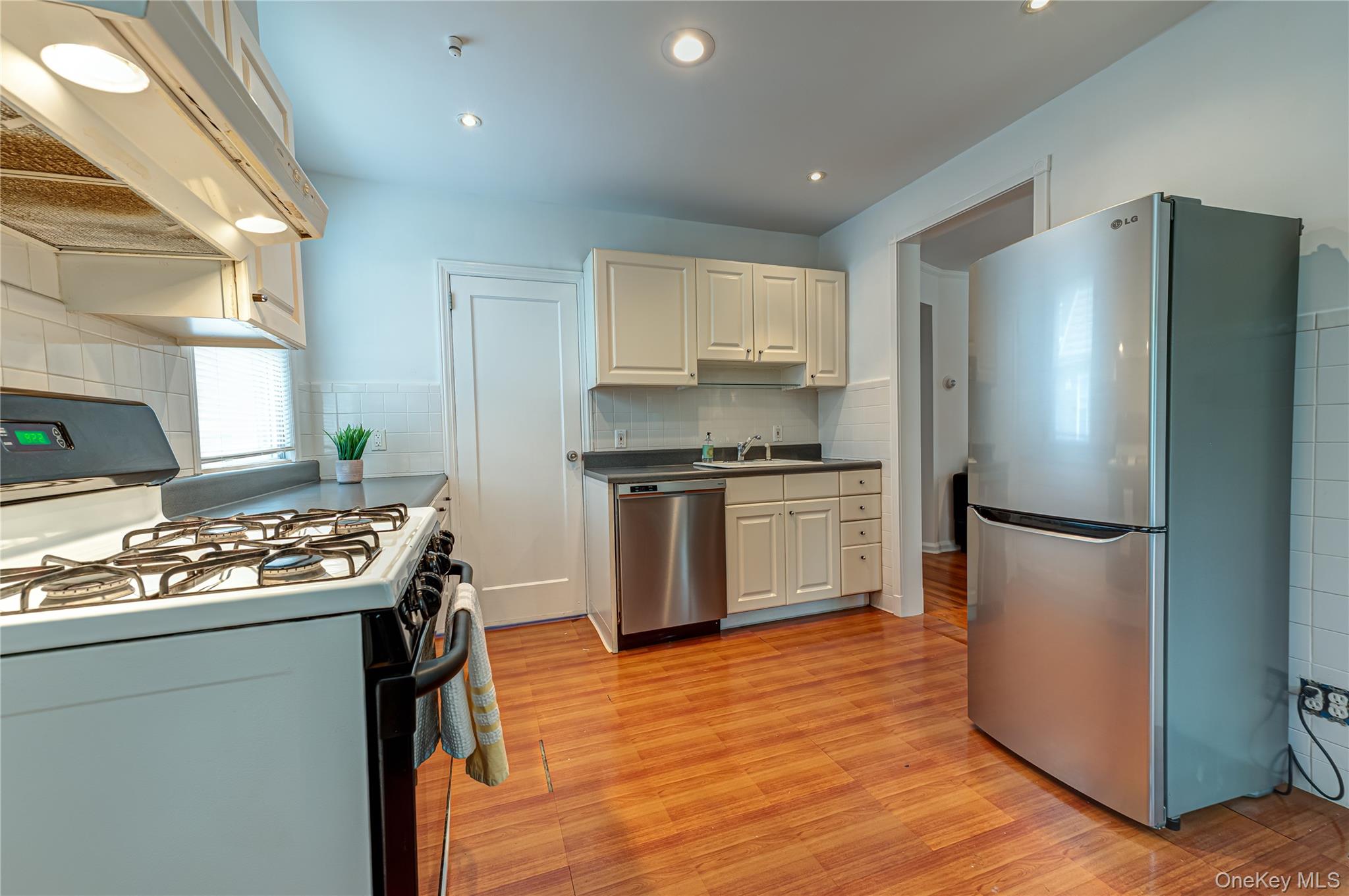 15 Yale Boulevard Property Photo 8