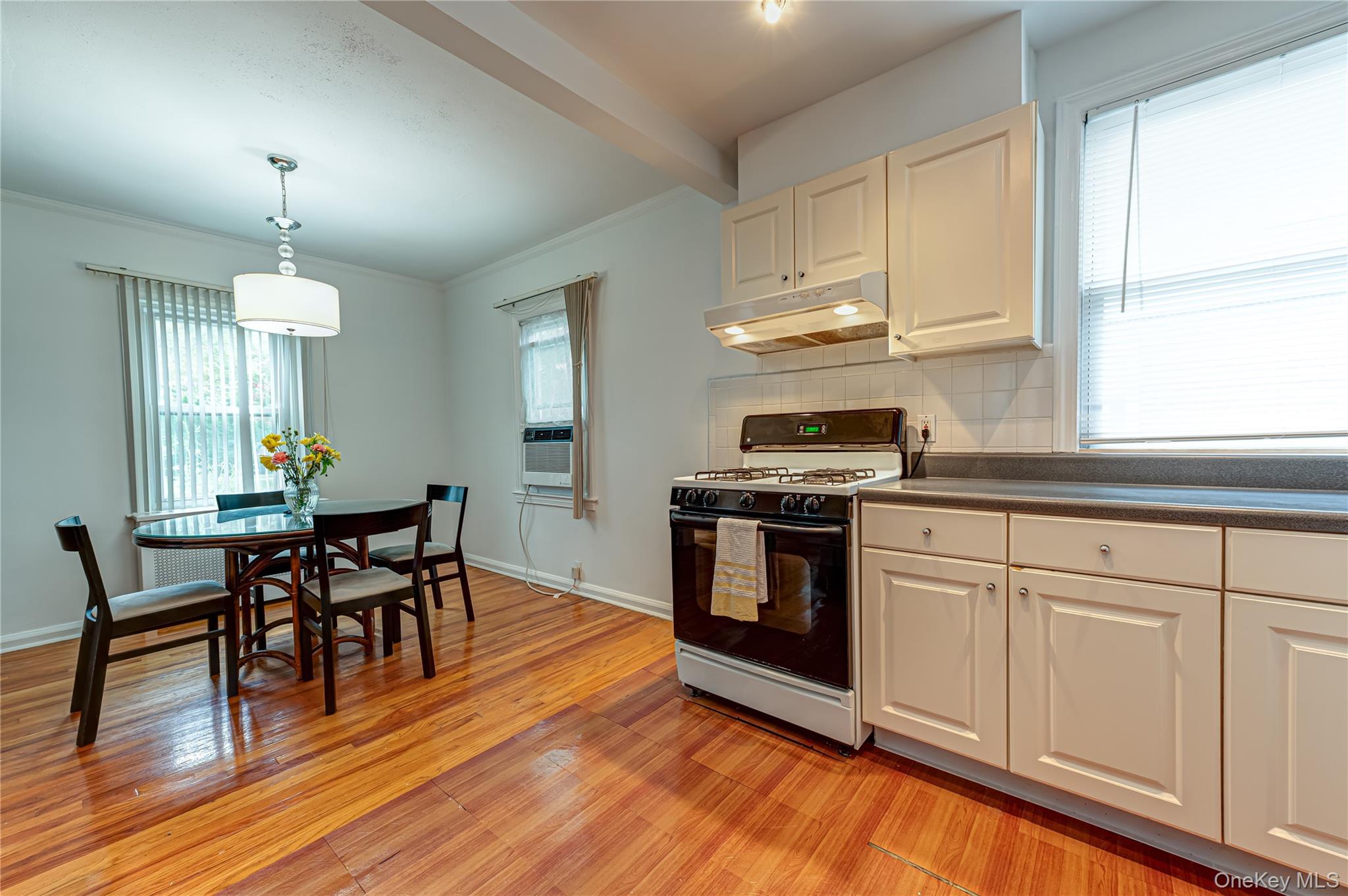 15 Yale Boulevard Property Photo 10