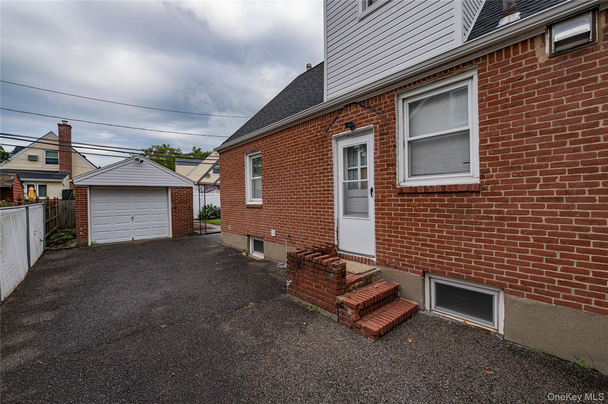 15 Yale Boulevard Property Photo 20