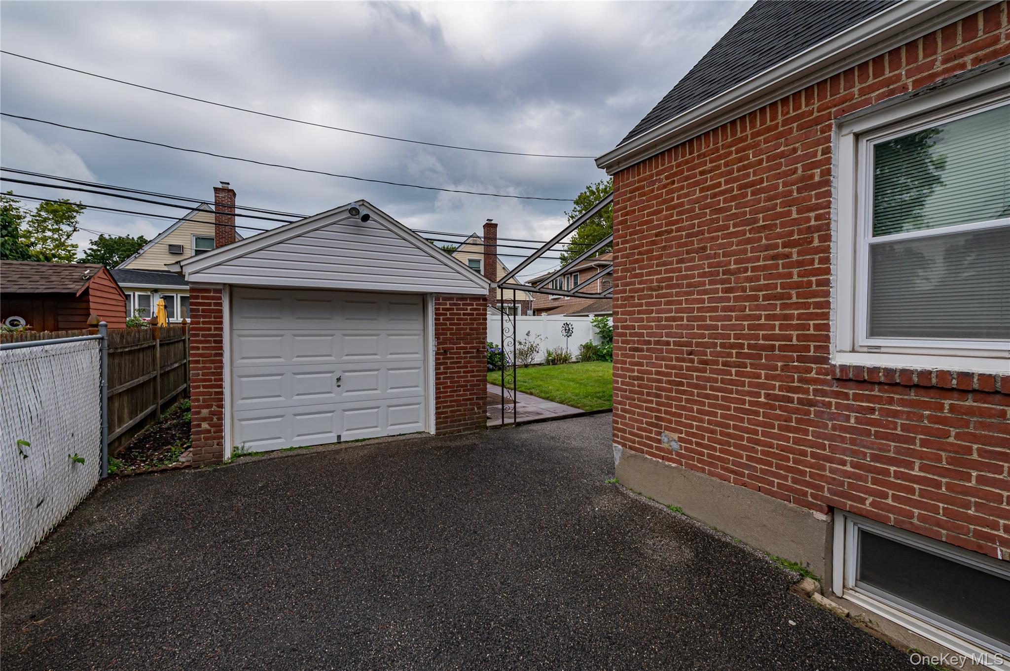 15 Yale Boulevard Property Photo 21