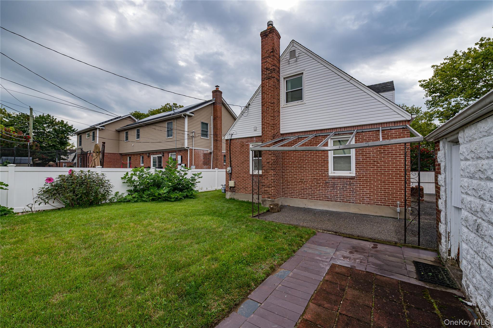 15 Yale Boulevard Property Photo 23