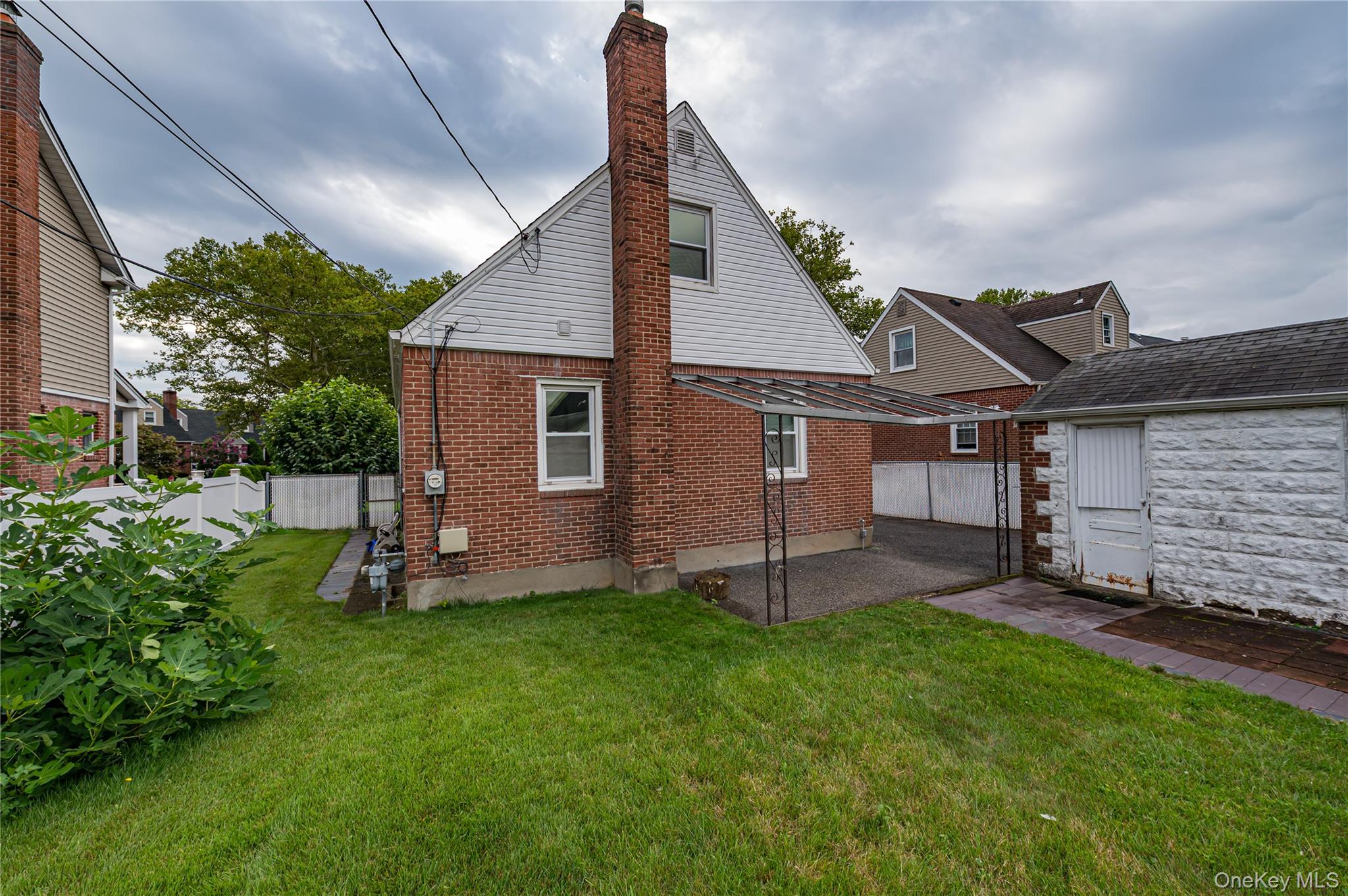 15 Yale Boulevard Property Photo 24