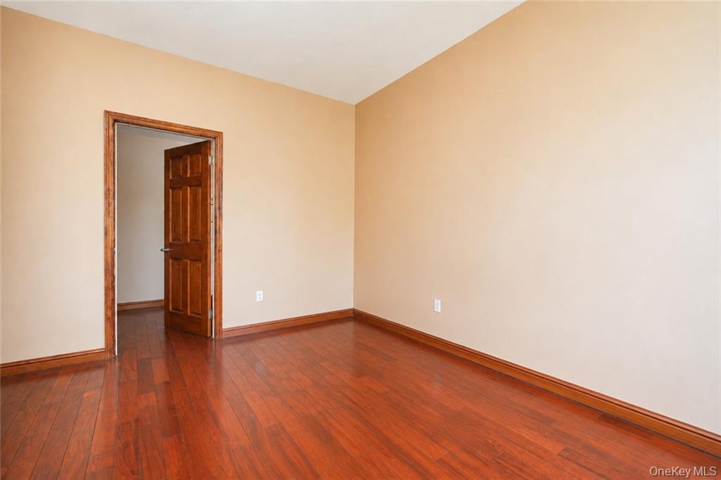 82 Kermit Place Property Photo 10