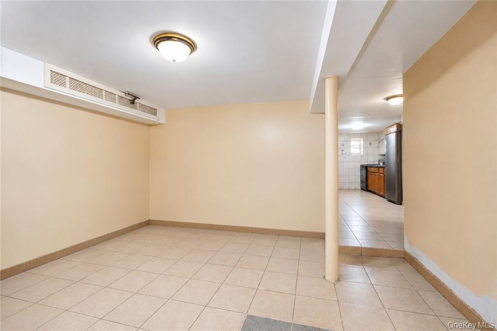 82 Kermit Place Property Photo 26