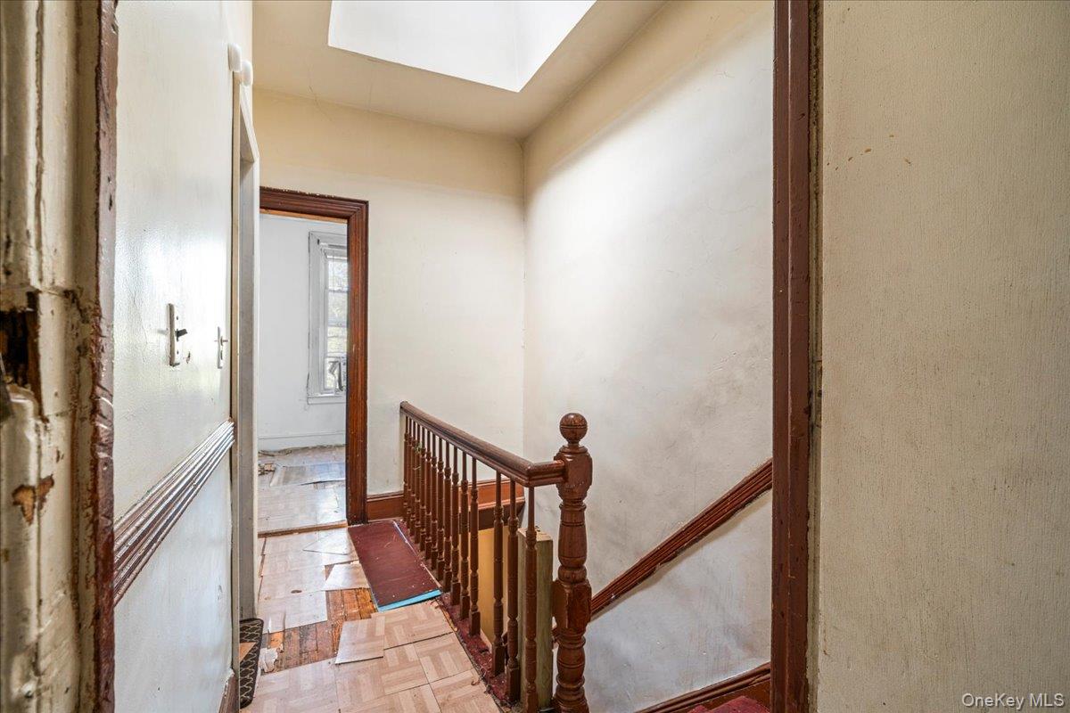 407 Eldert Lane Property Photo 15