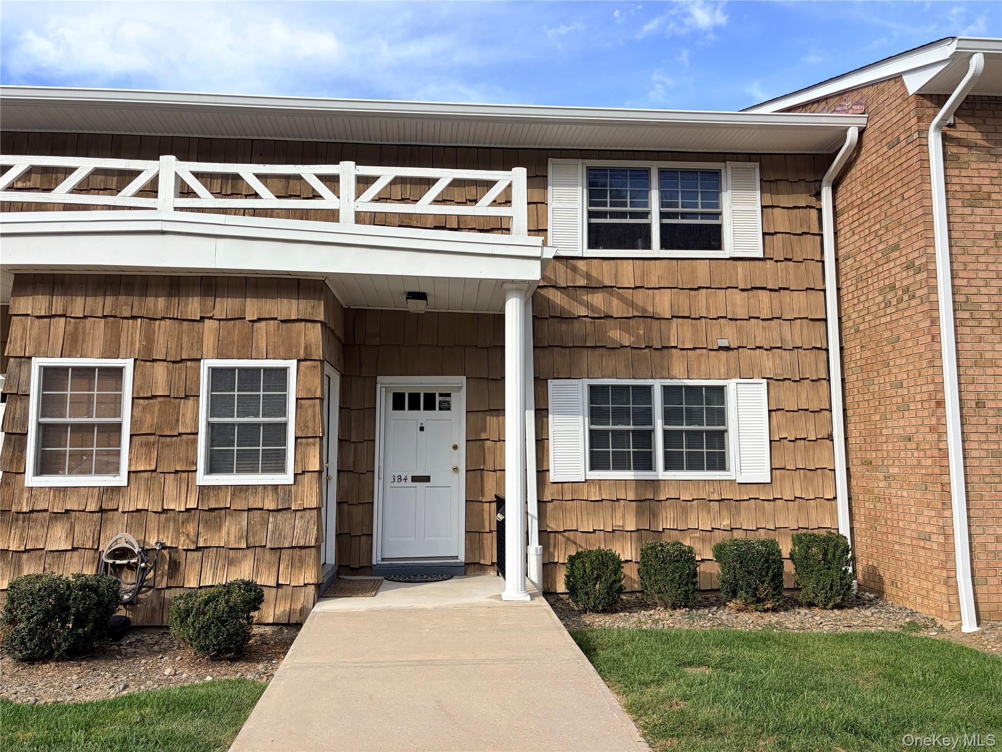 1840 Crompond Road 3b4 Property Photo 2