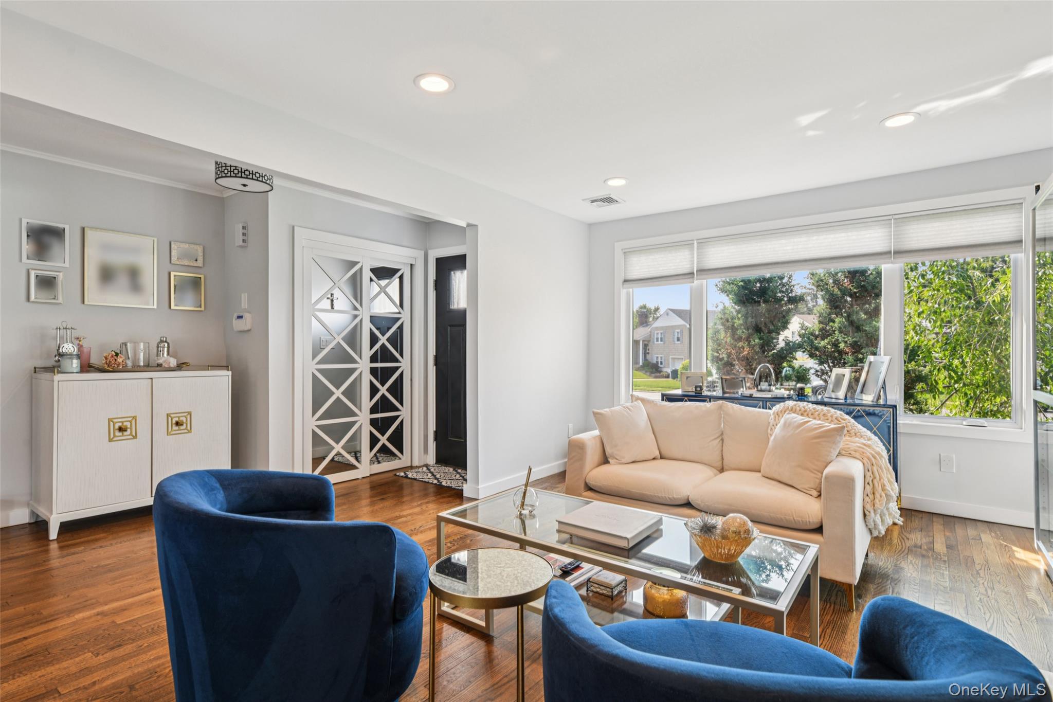 176 Willis Court Property Photo 4