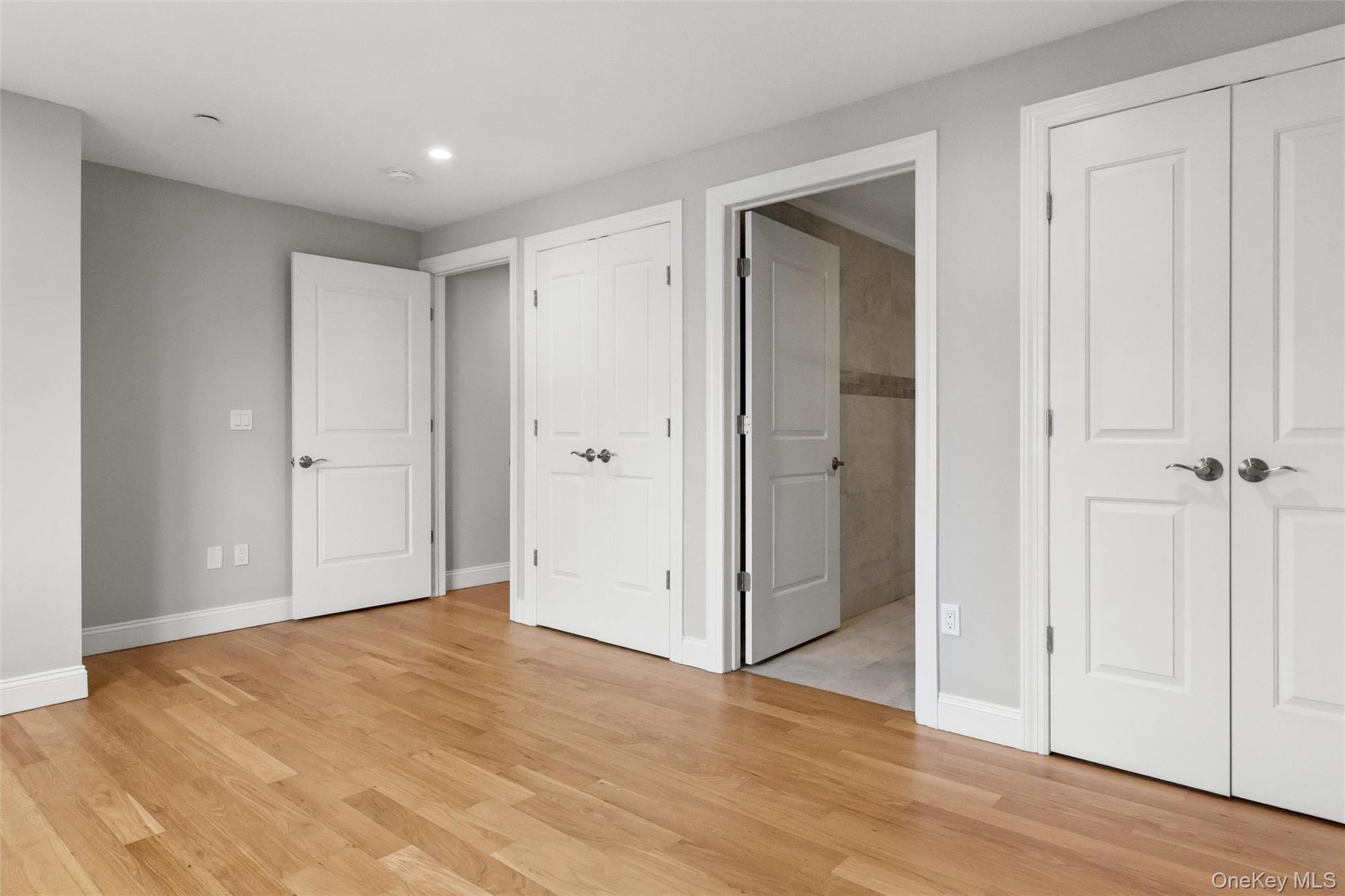 1037870 Property Photo 15