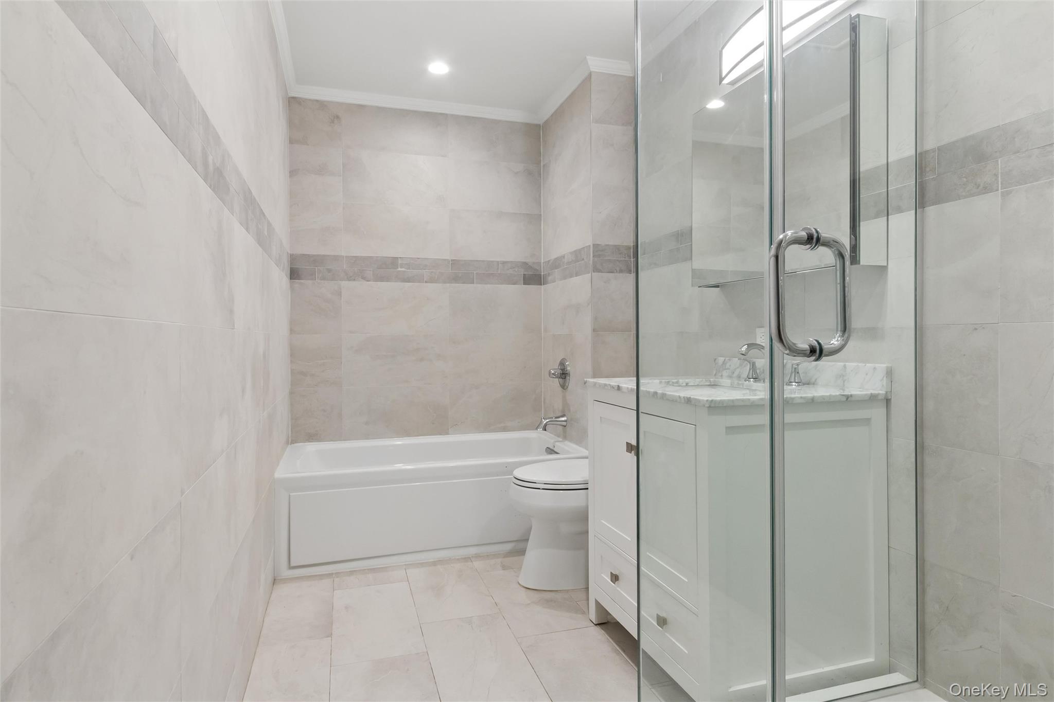 1037870 Property Photo 17