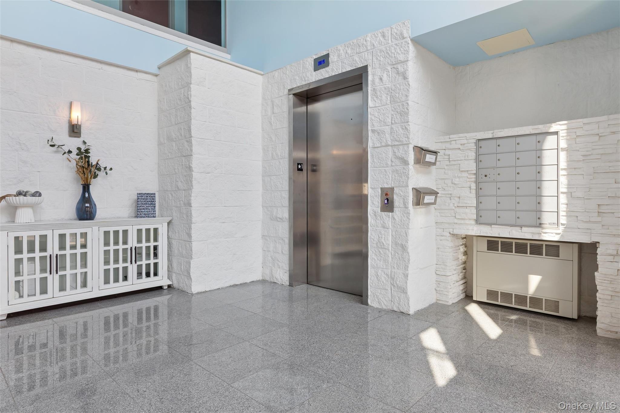 1037870 Property Photo 23