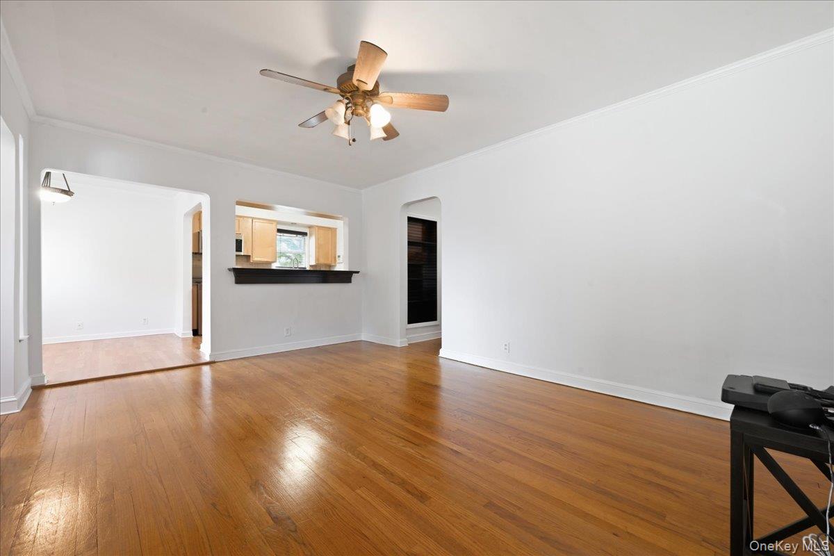 191 Nassau Boulevard Property Photo 8