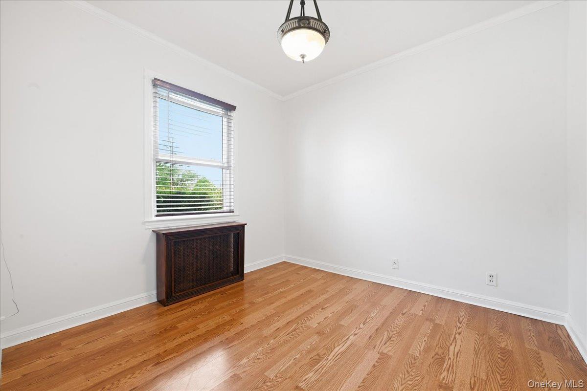 191 Nassau Boulevard Property Photo 9