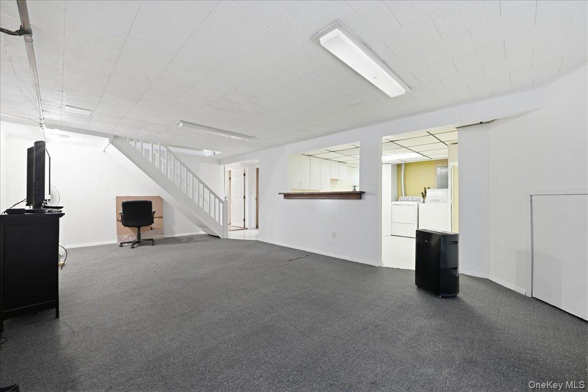 191 Nassau Boulevard Property Photo 25