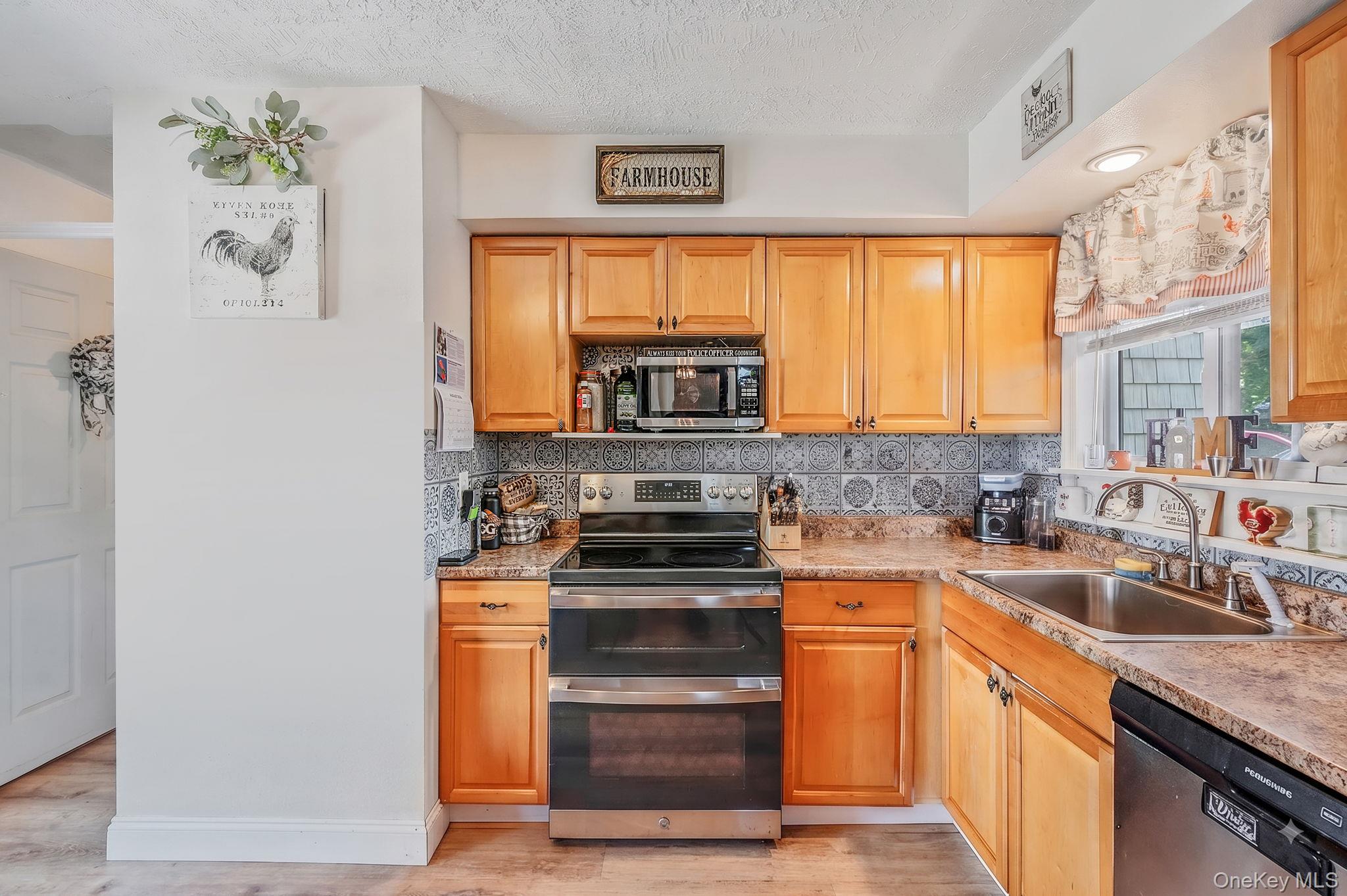 40 Elm Avenue Property Photo 10