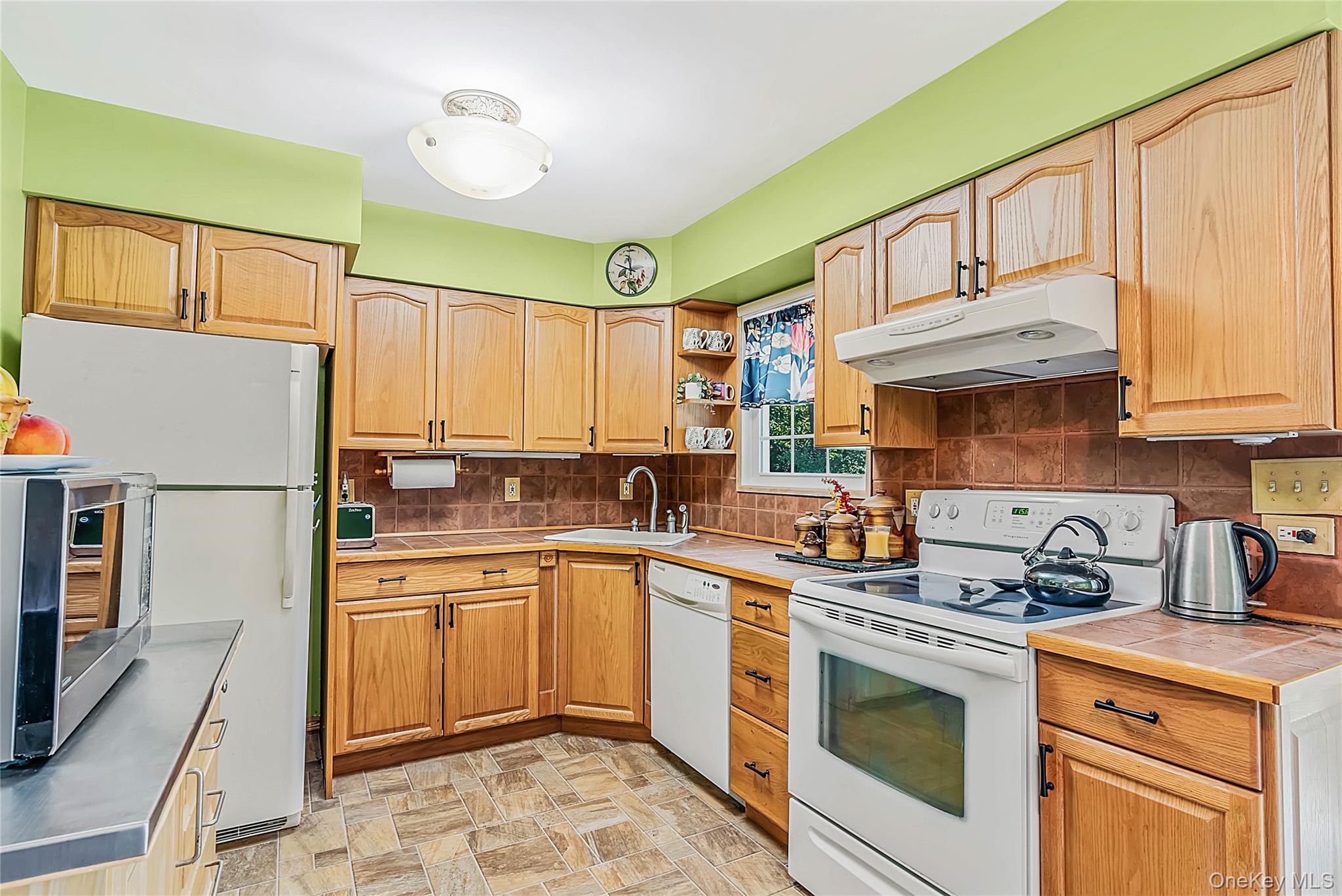5 Stockton Commons Property Photo 8