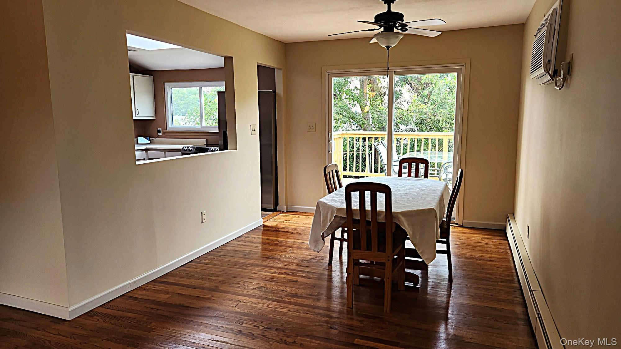 339 Deer Road Property Photo 4