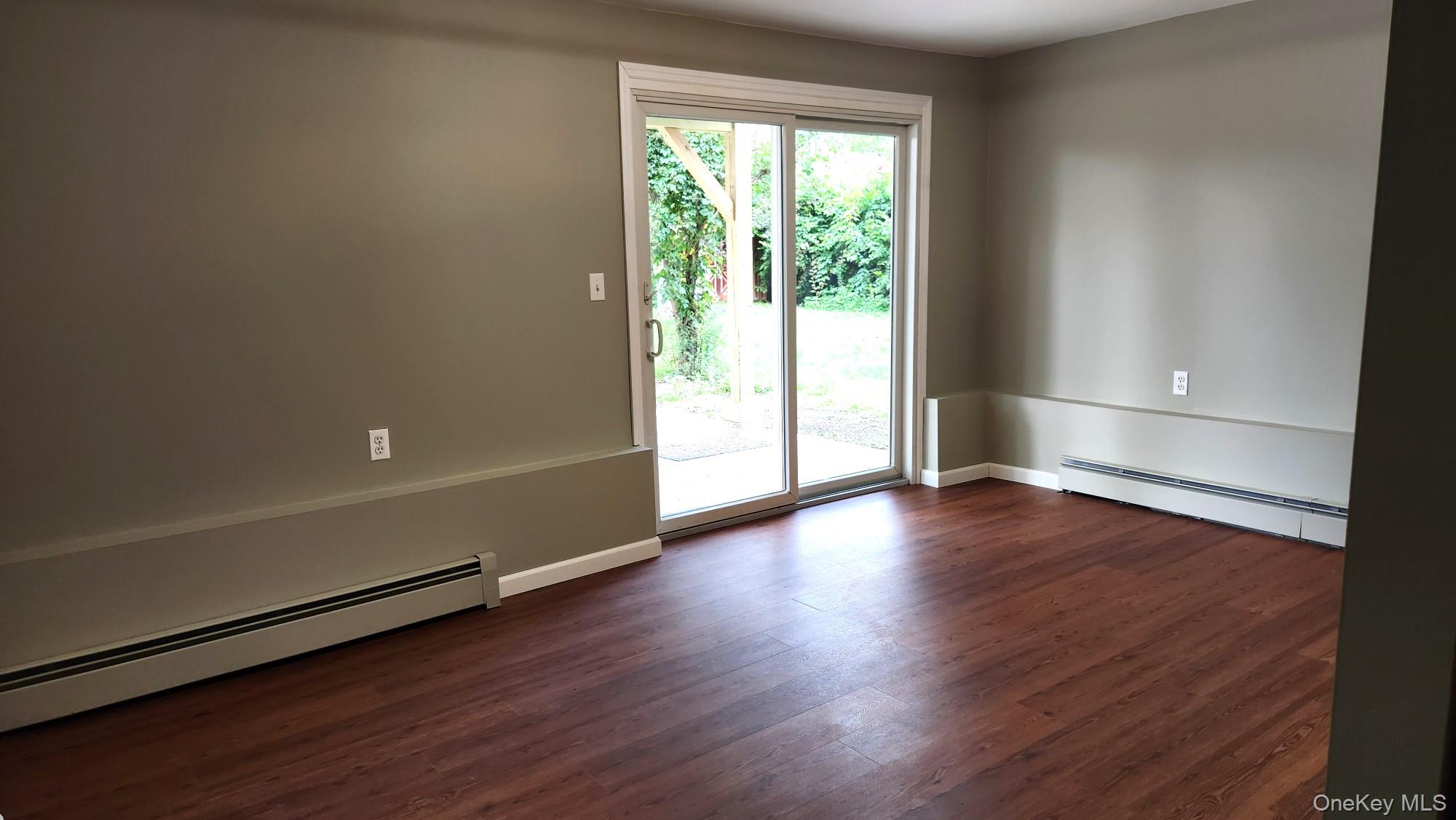 339 Deer Road Property Photo 11