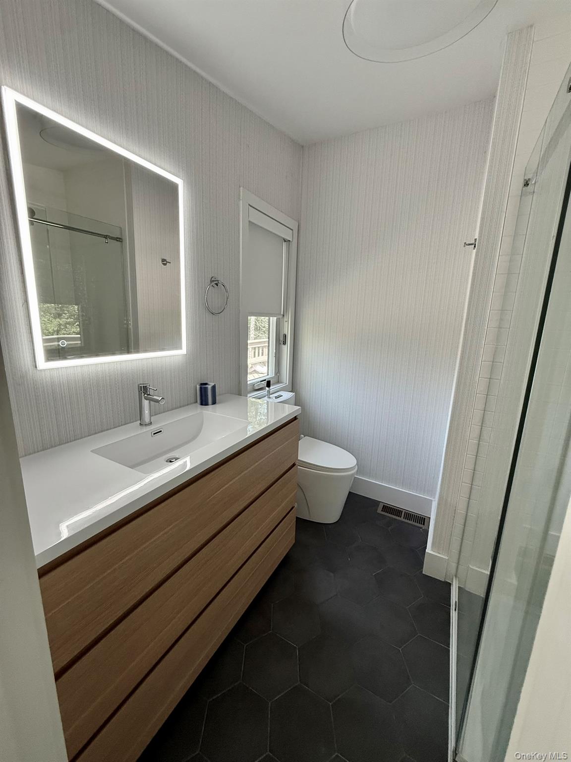 7 Donenfeld Drive Property Photo 24
