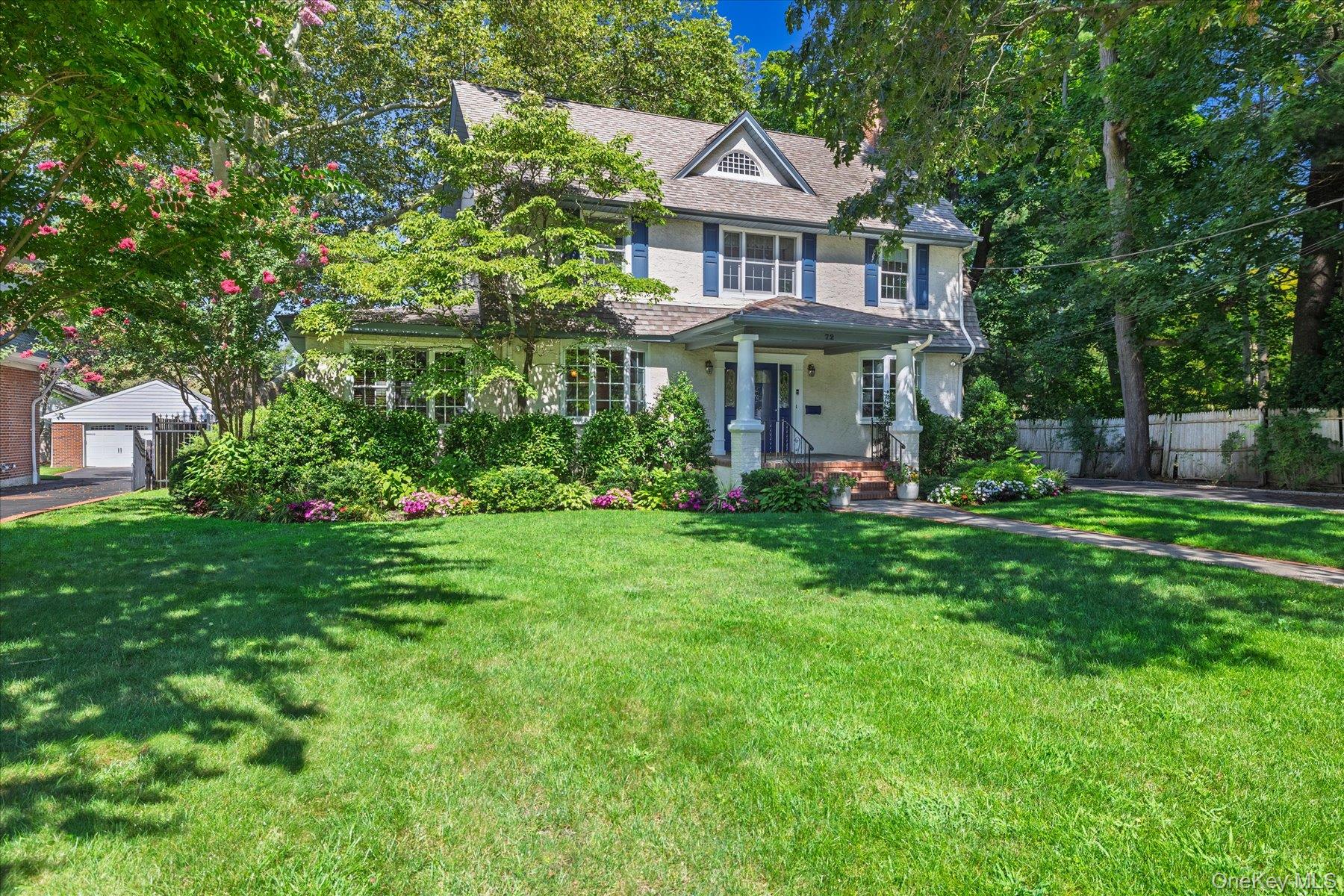 72 Broadway Property Photo 2