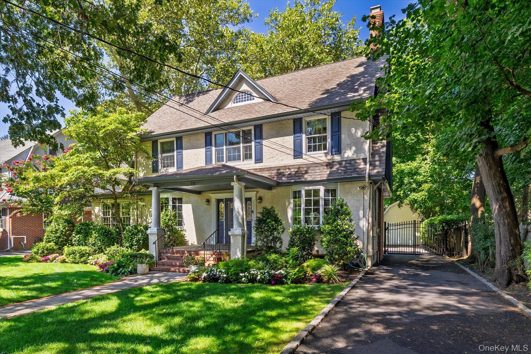 72 Broadway Property Photo 4