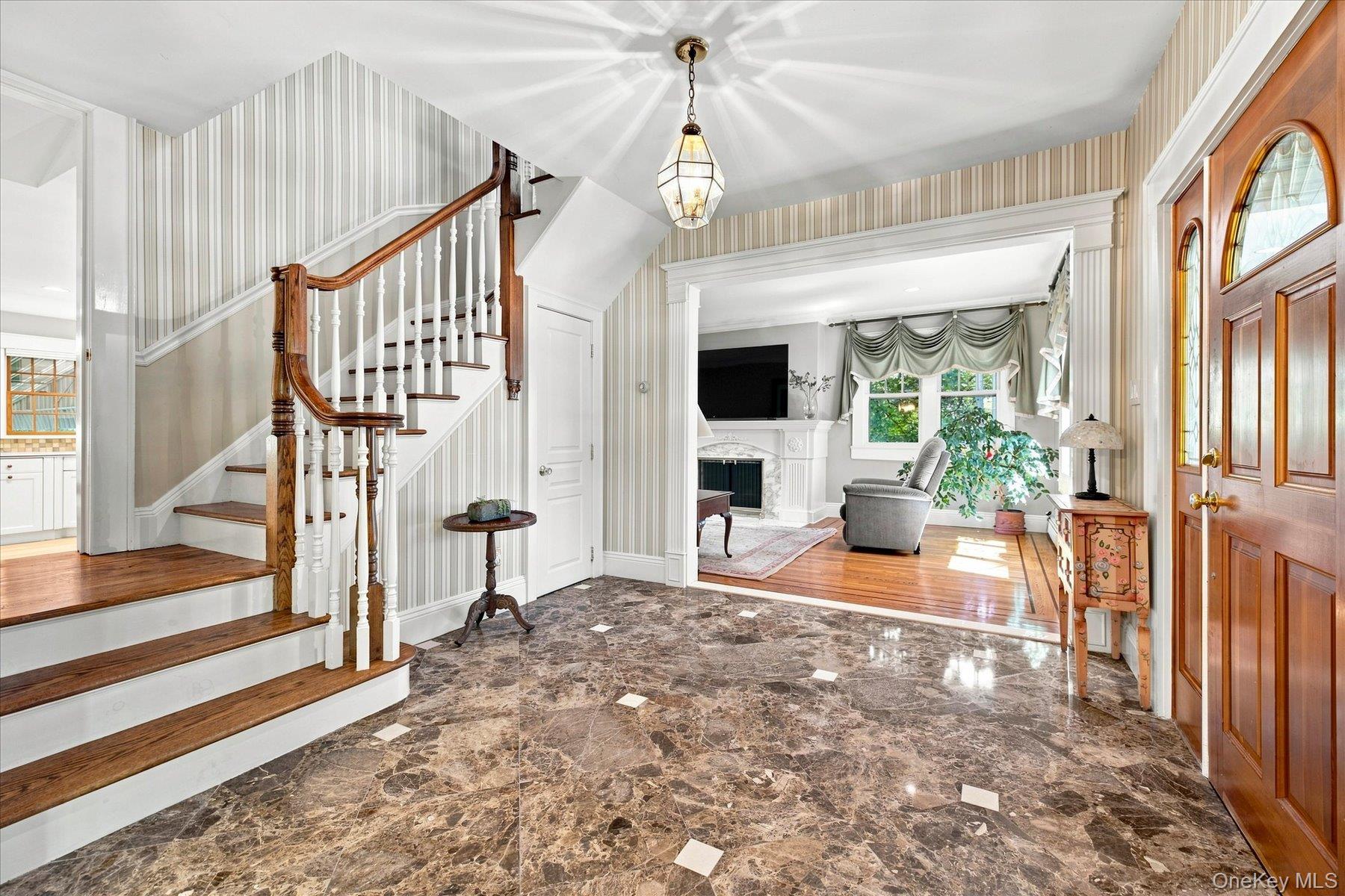 72 Broadway Property Photo 8