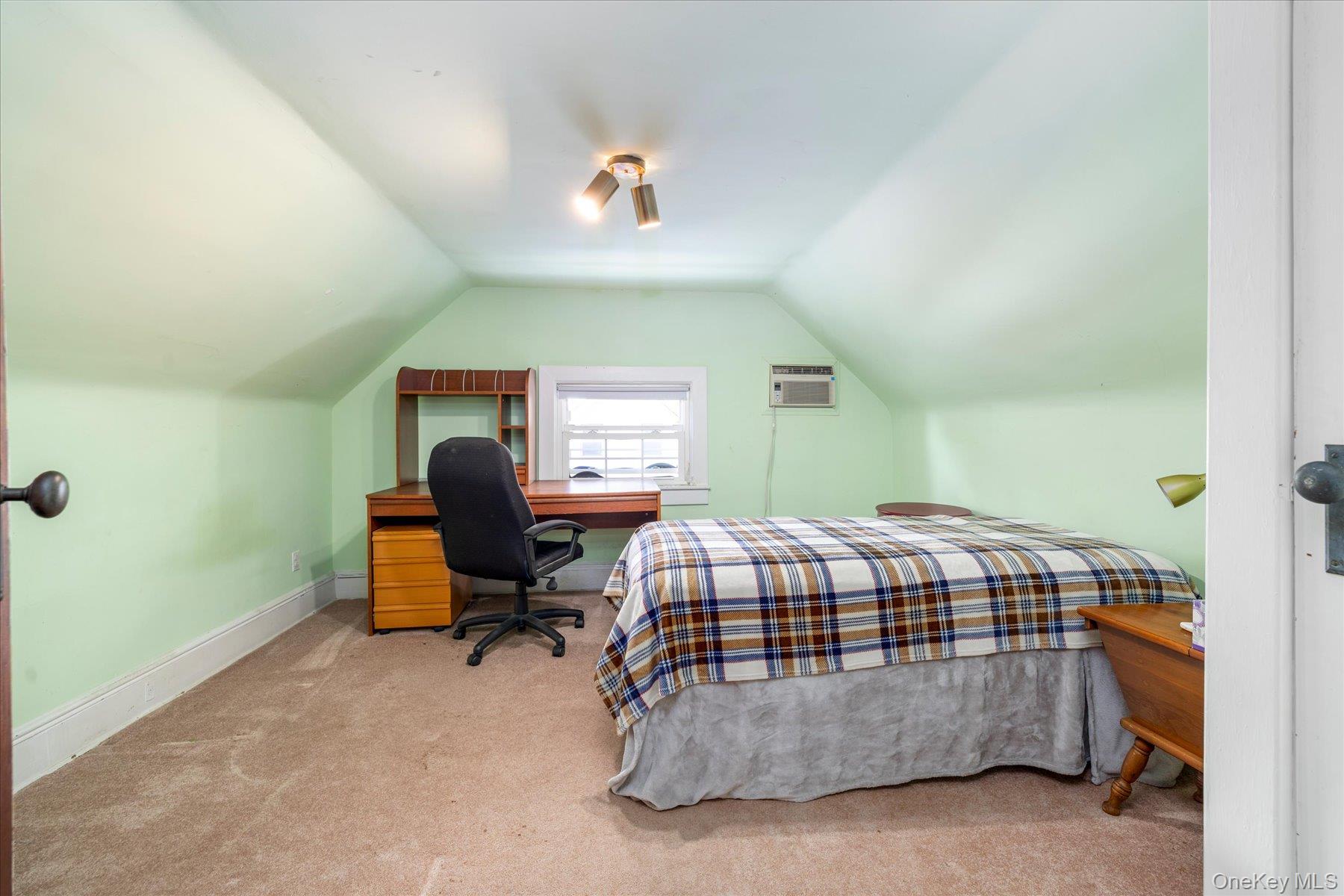 72 Broadway Property Photo 26