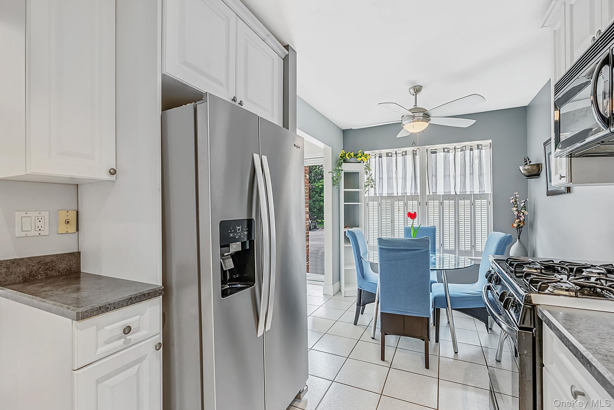 11 Broadlawn Drive Property Photo 6