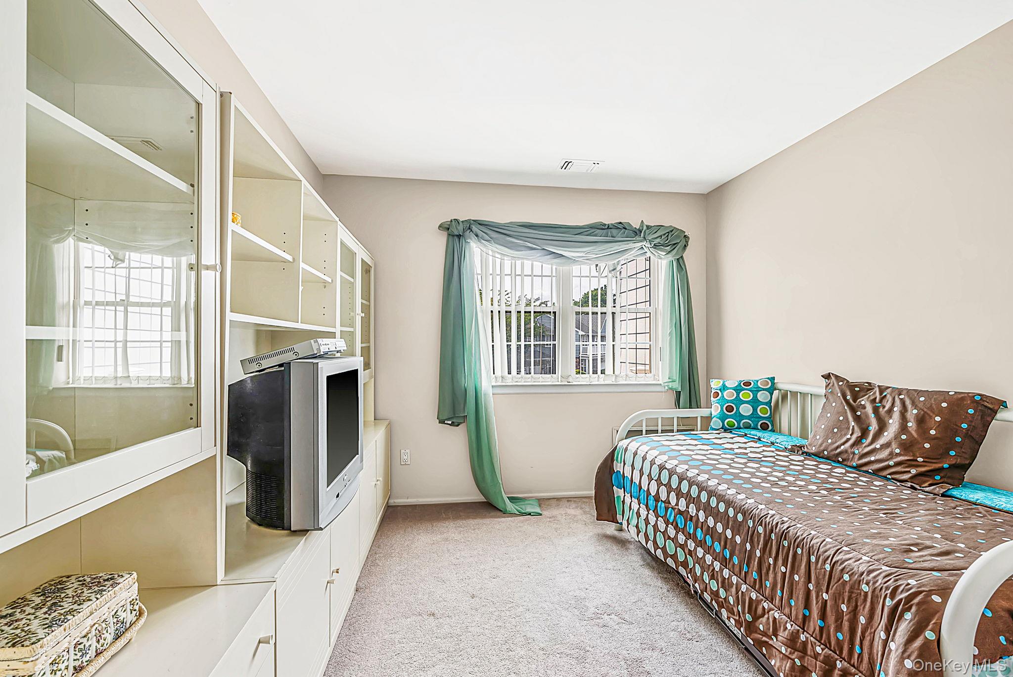 11 Broadlawn Drive Property Photo 17