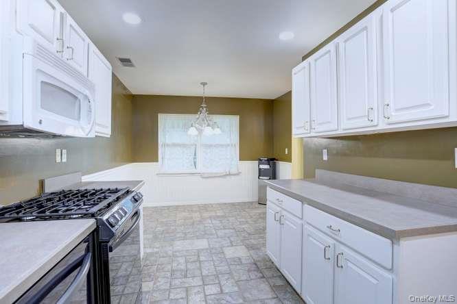 27 Underhill Drive Property Photo 18