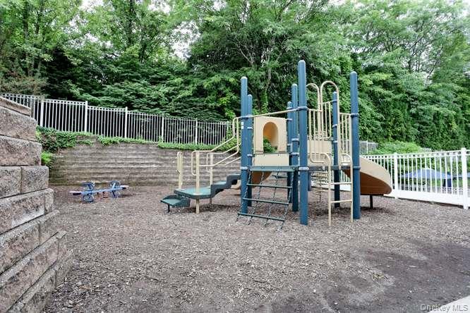 27 Underhill Drive Property Photo 43