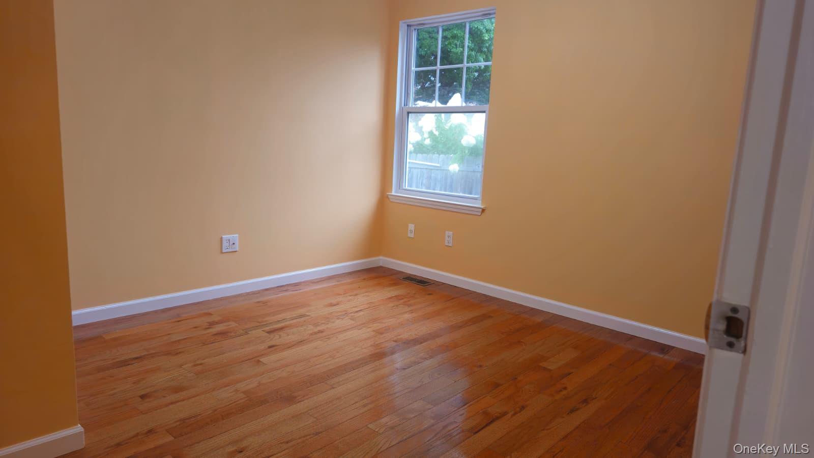 34 Nassau Avenue 1 Property Photo 10