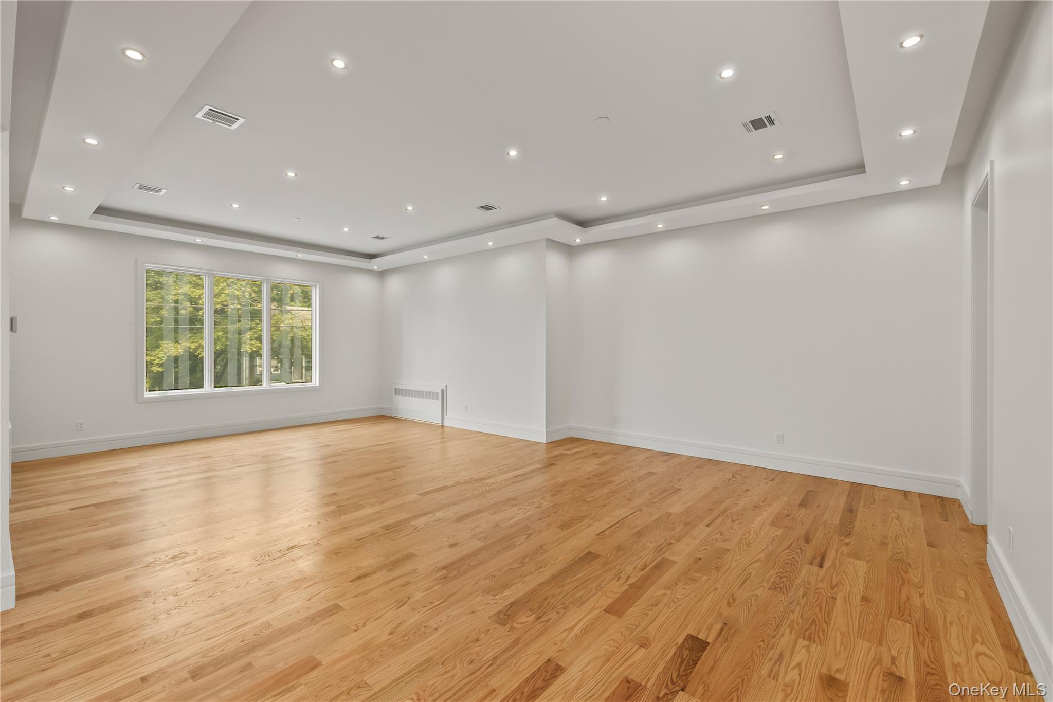 110 Fairview Avenue #202 Property Photo 8