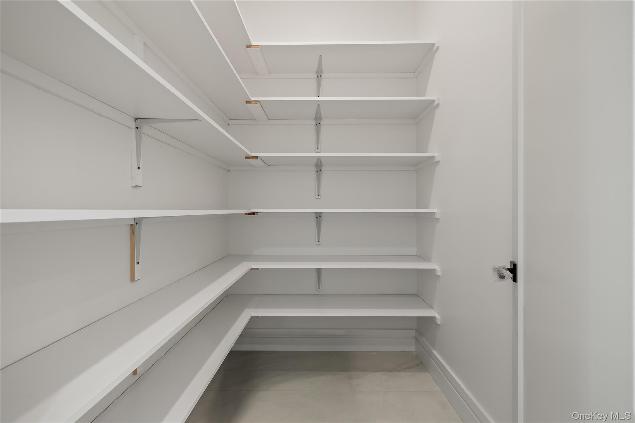 110 Fairview Avenue #202 Property Photo 14