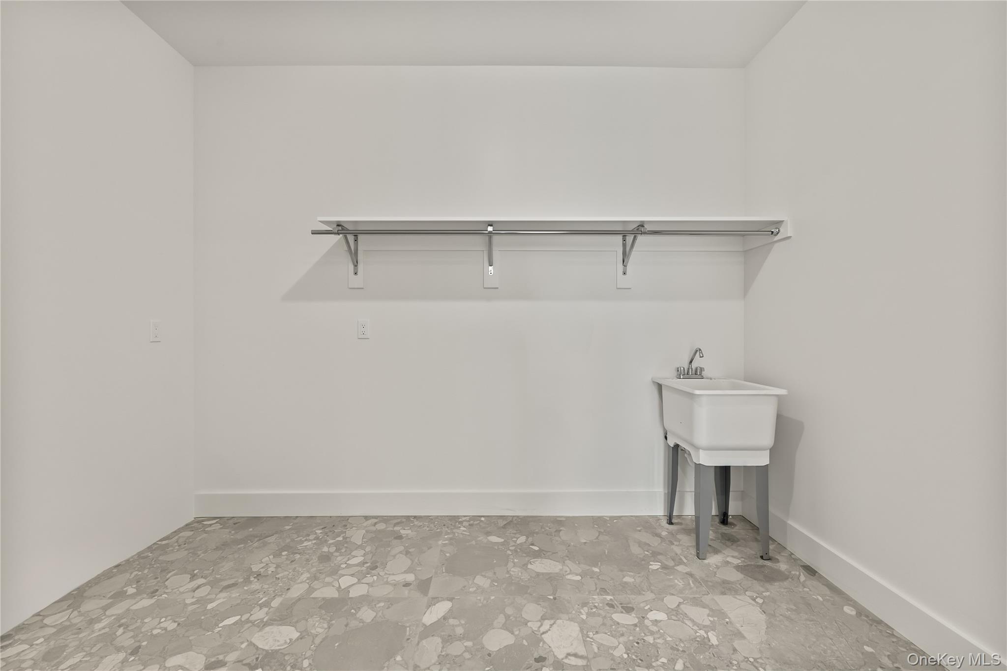 110 Fairview Avenue #202 Property Photo 29