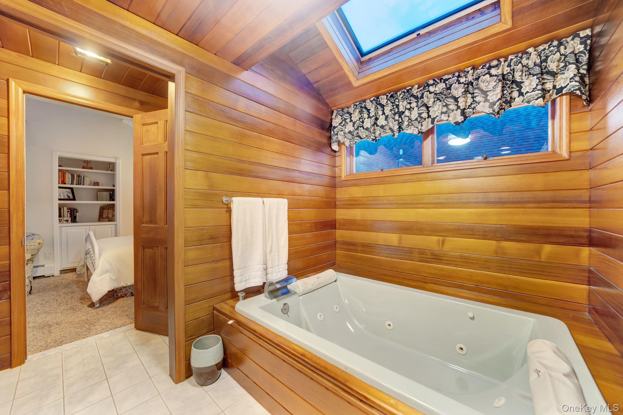 2660 Riverside Drive Property Photo 42