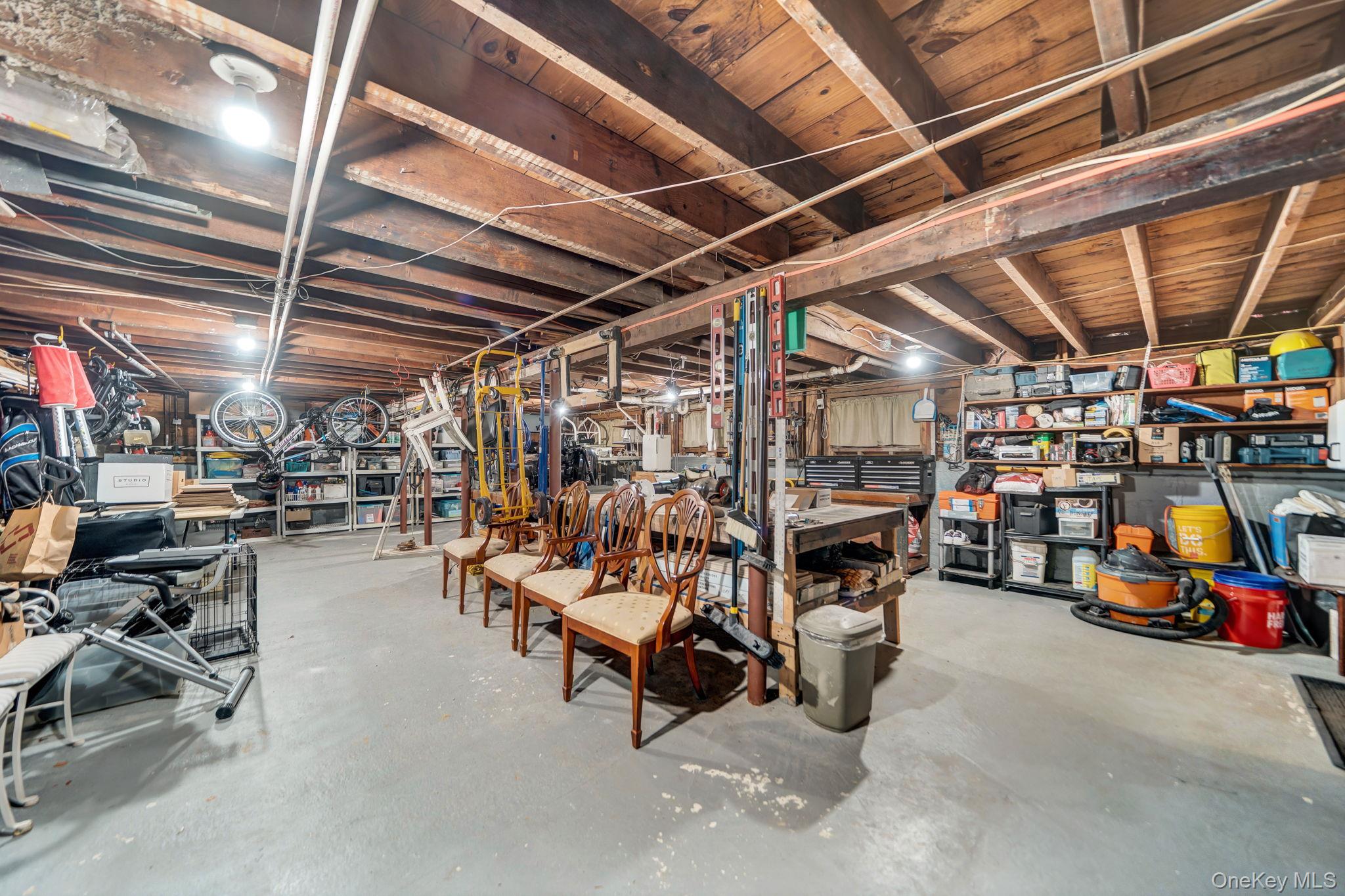 2660 Riverside Drive Property Photo 46