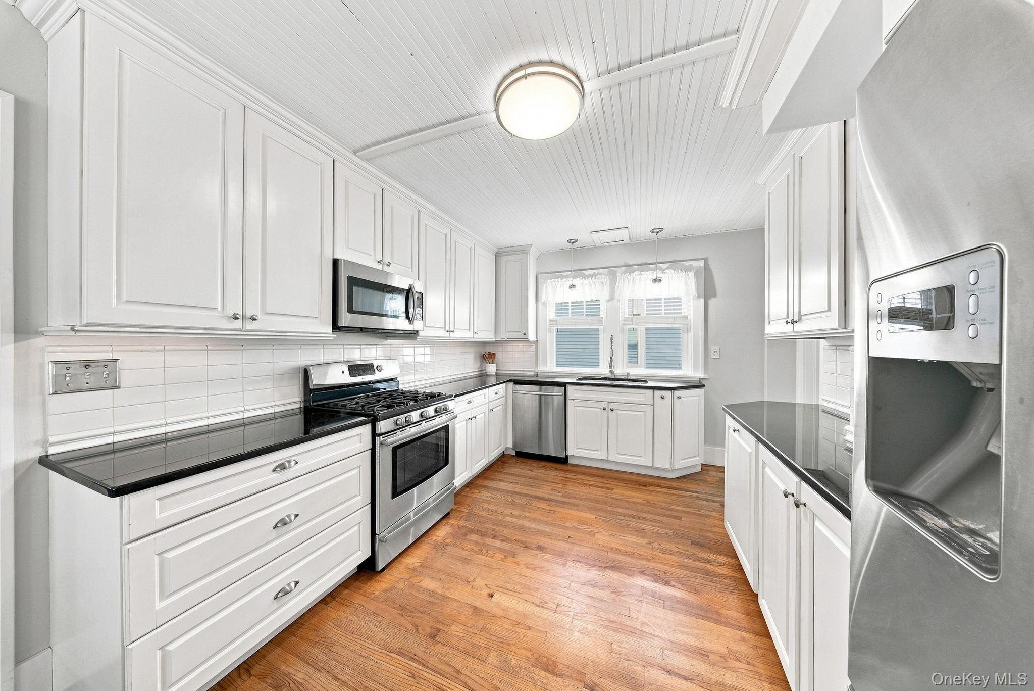47 Montgomery Street Property Photo 9