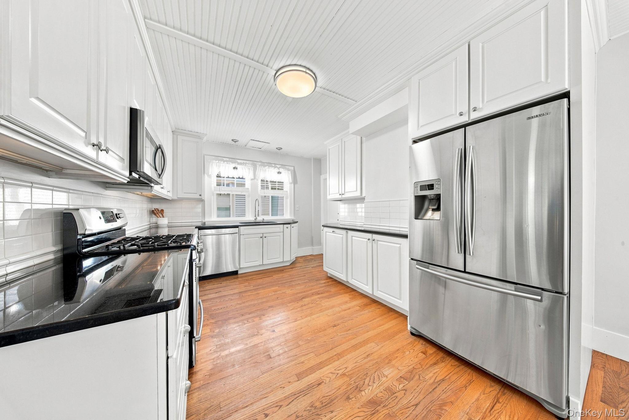 47 Montgomery Street Property Photo 10