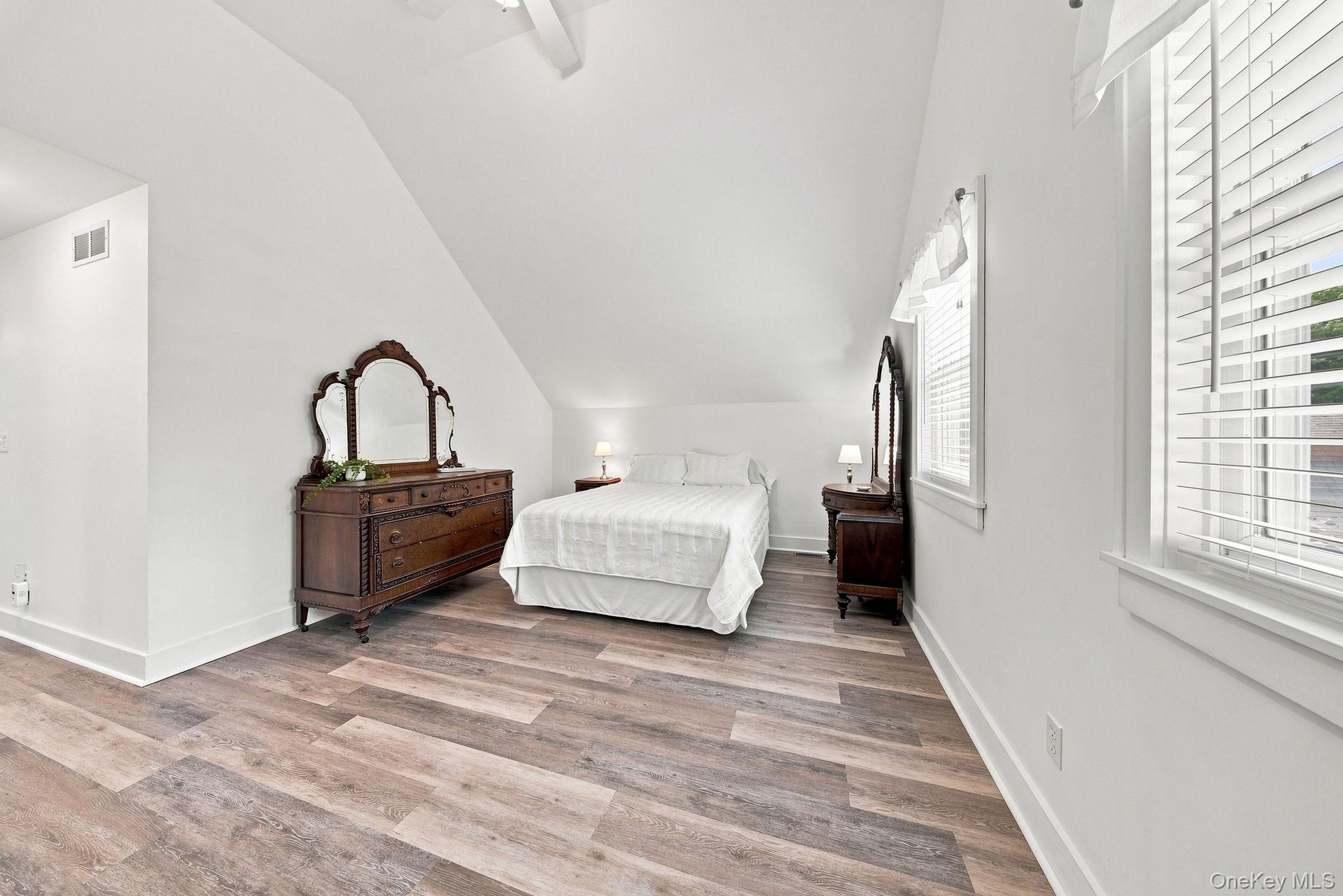 47 Montgomery Street Property Photo 27