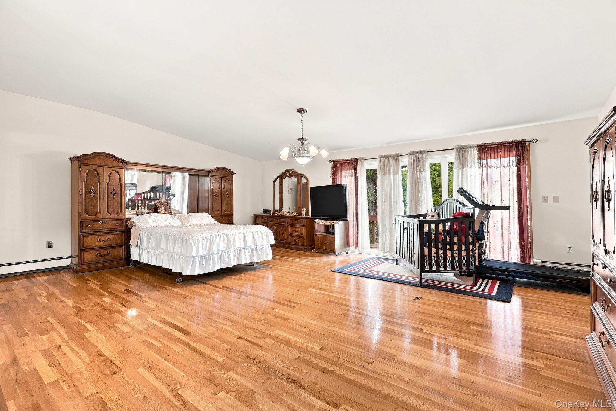 444 West Street Property Photo 19
