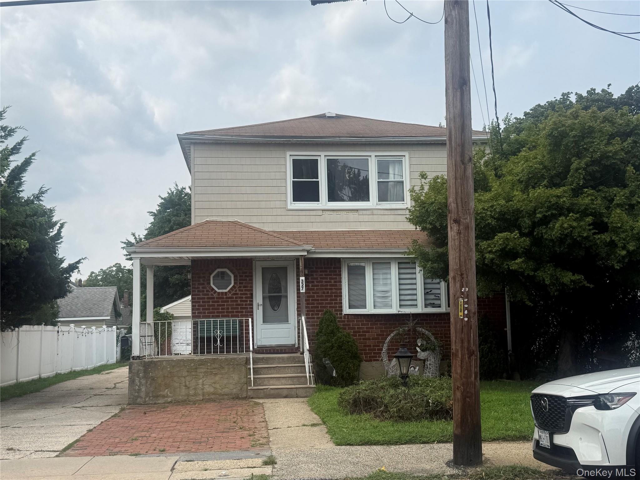 327 Broadway 2 Property Photo 1