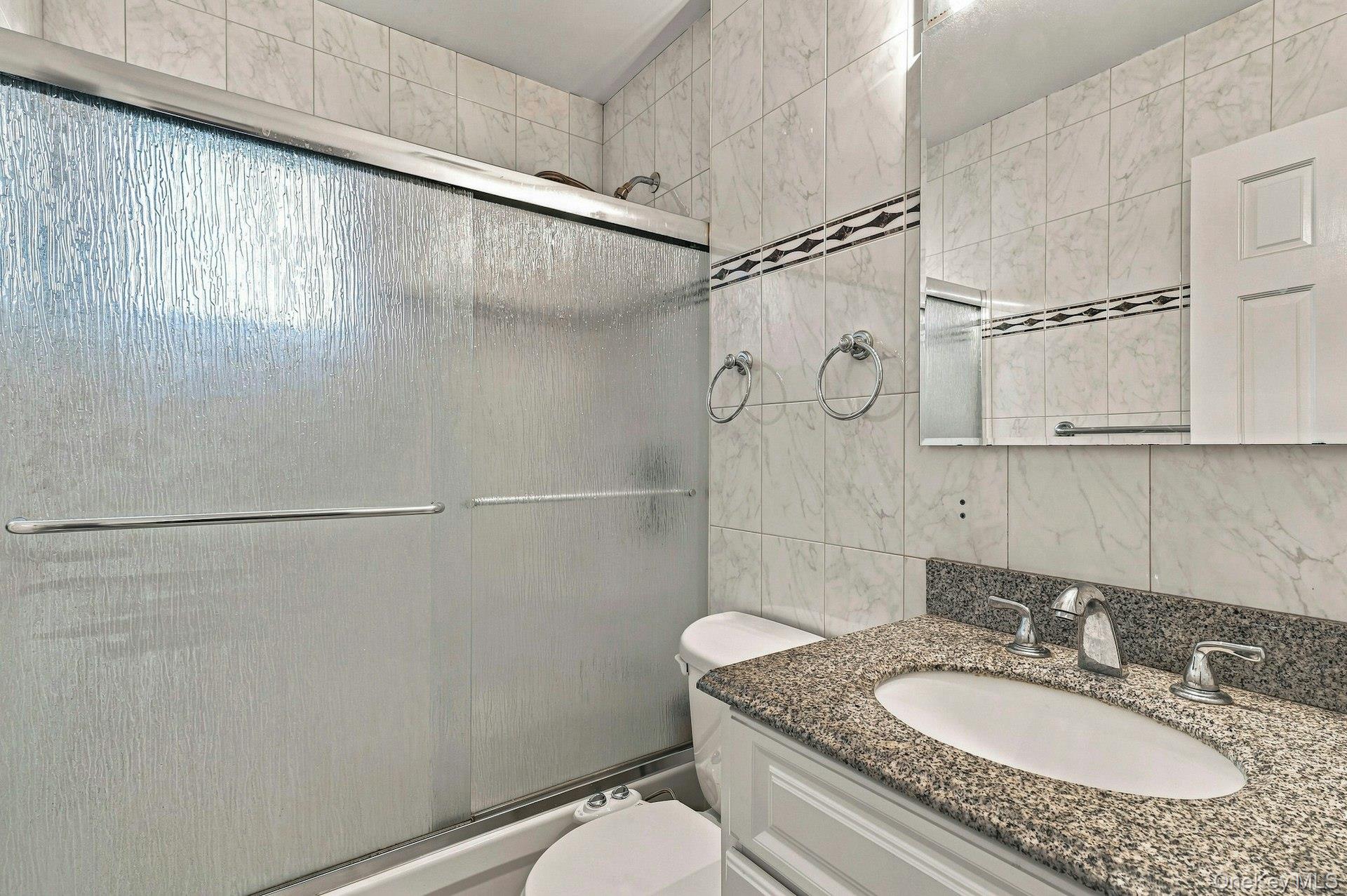 80 E 20th Street Property Photo 14
